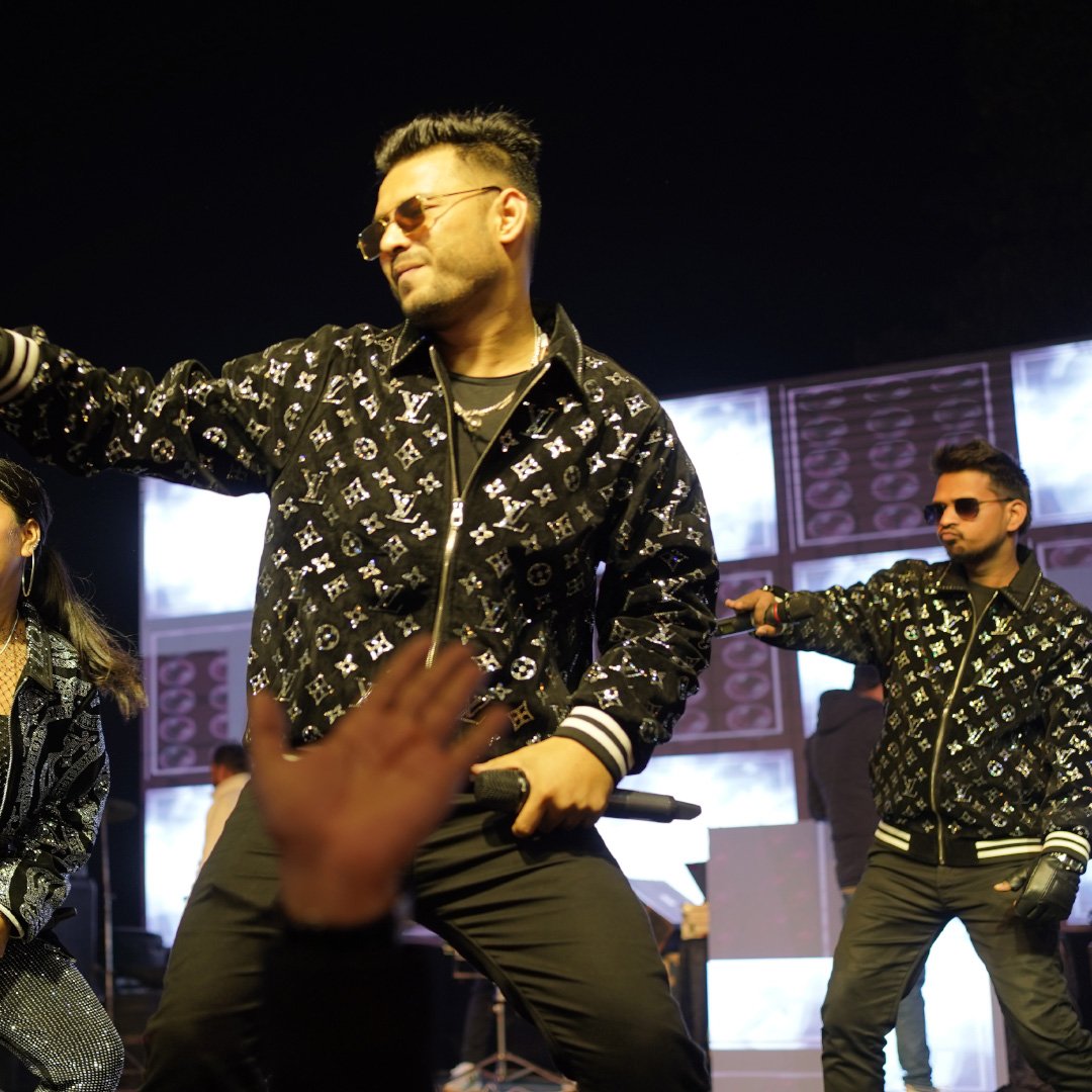 Best DJ Based performance Band